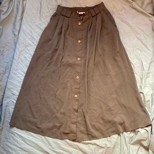 Army Green Blassport by Bill Blass skirt